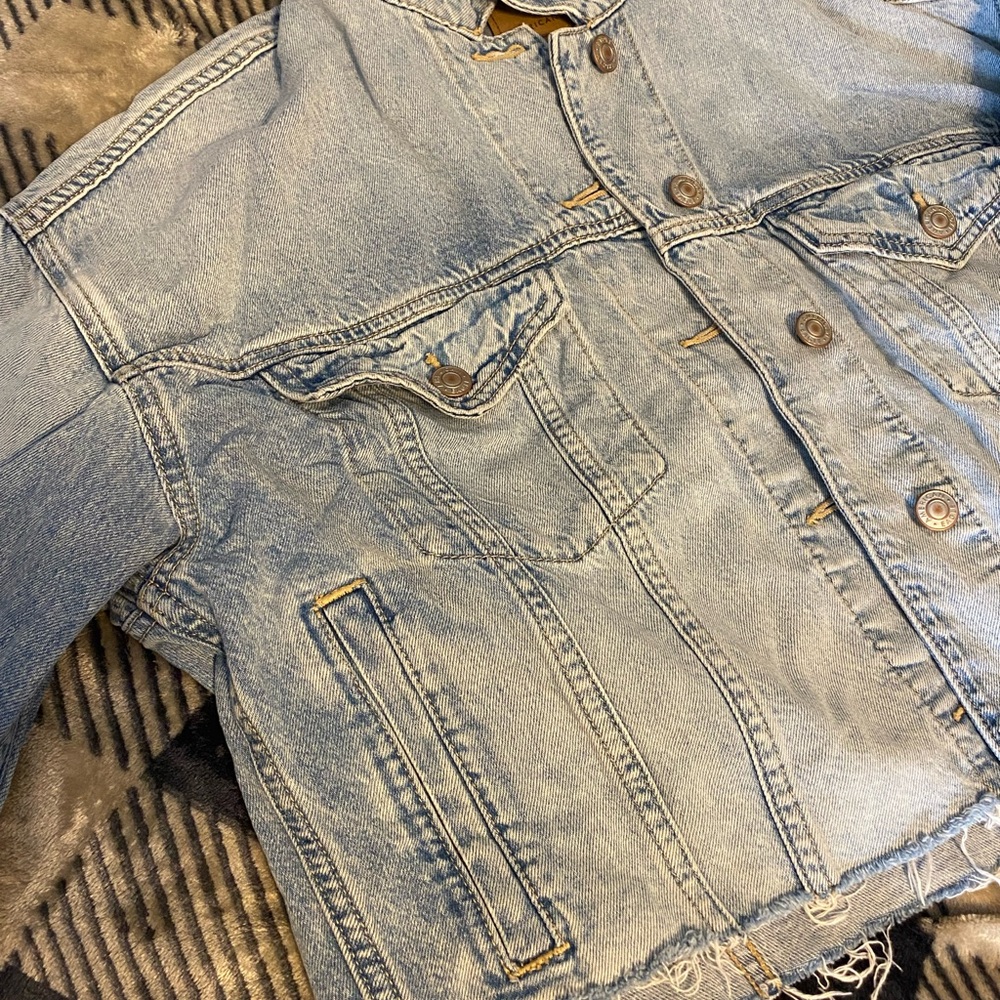 American Eagle Outfitters Light Blue Denim Jacket